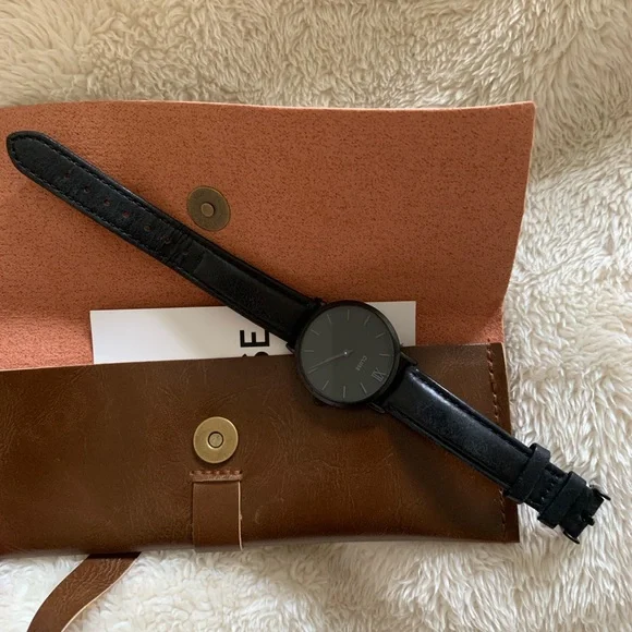 Cluse Black Minuit Watch - Picture 6 of 6